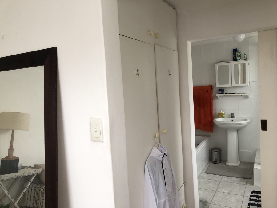 To Let 1 Bedroom Property for Rent in Lakeside Western Cape